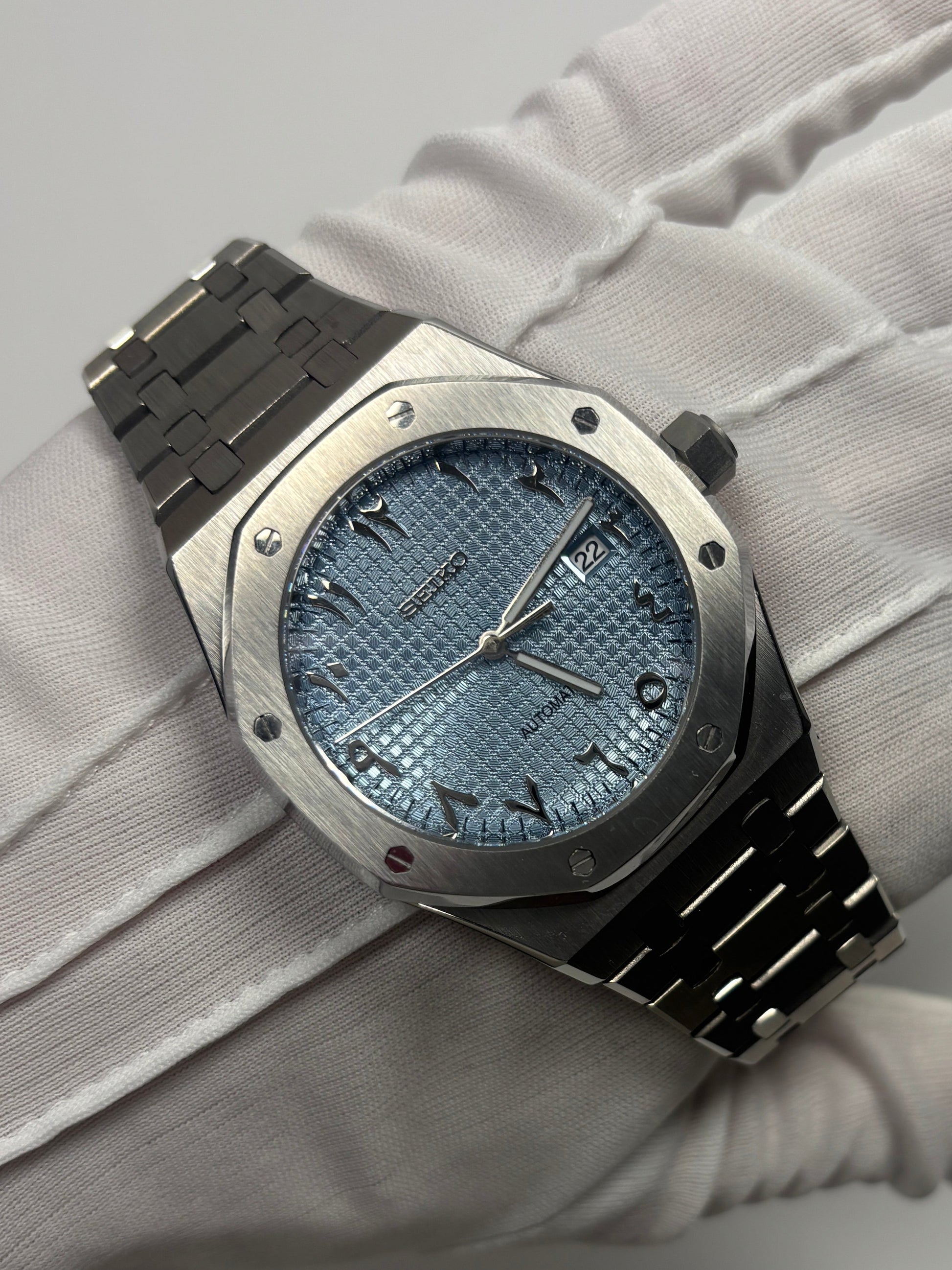 CM Octane Arabic Dial