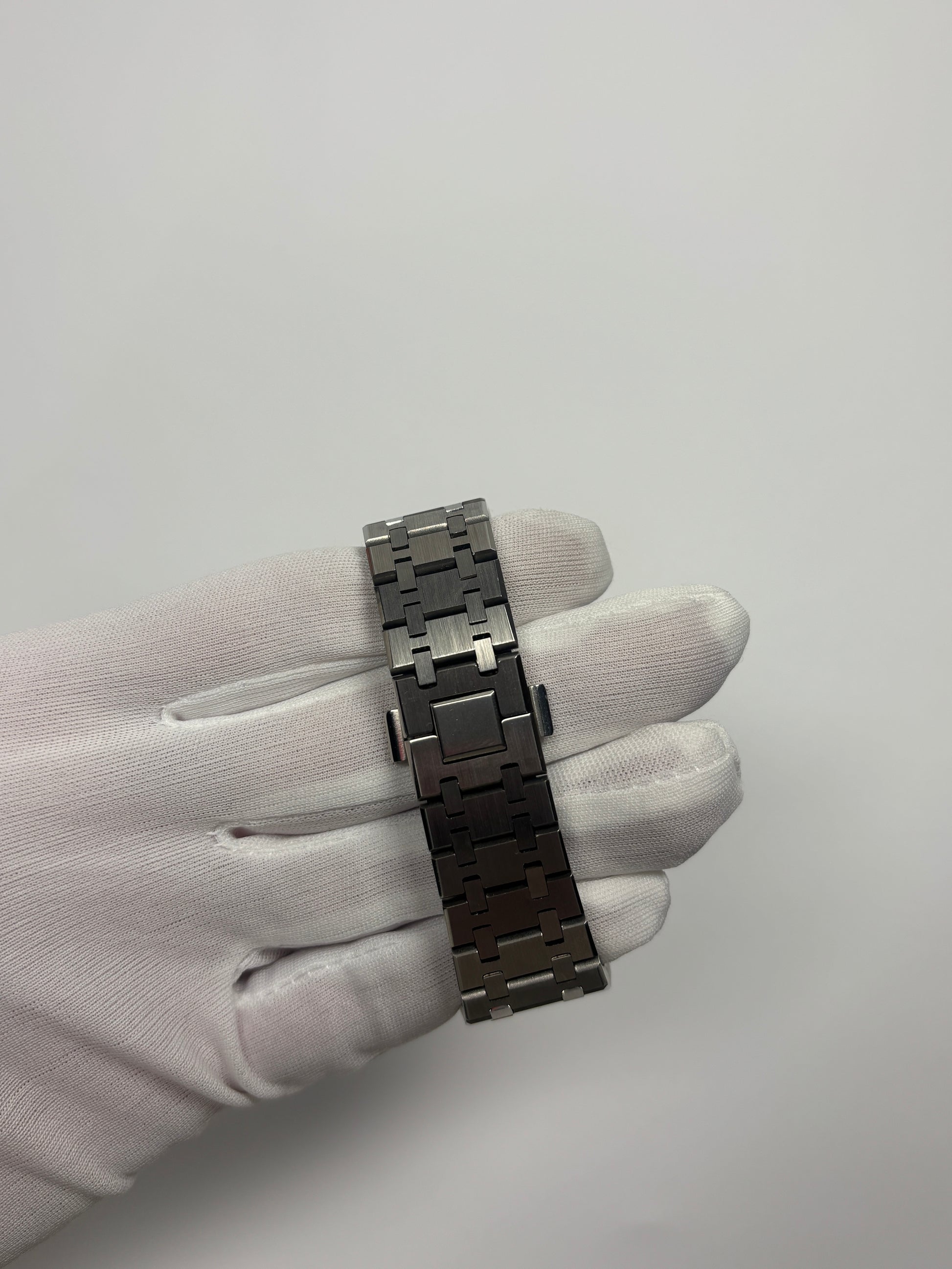 CM Octane Arabic Dial