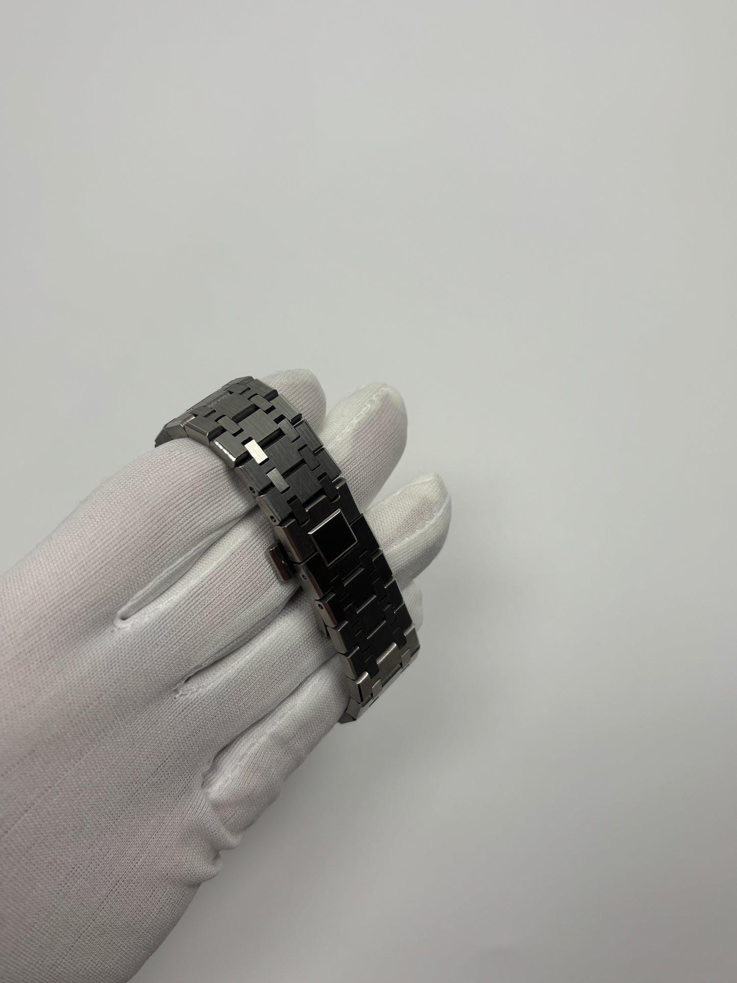CM Octane Arabic Dial