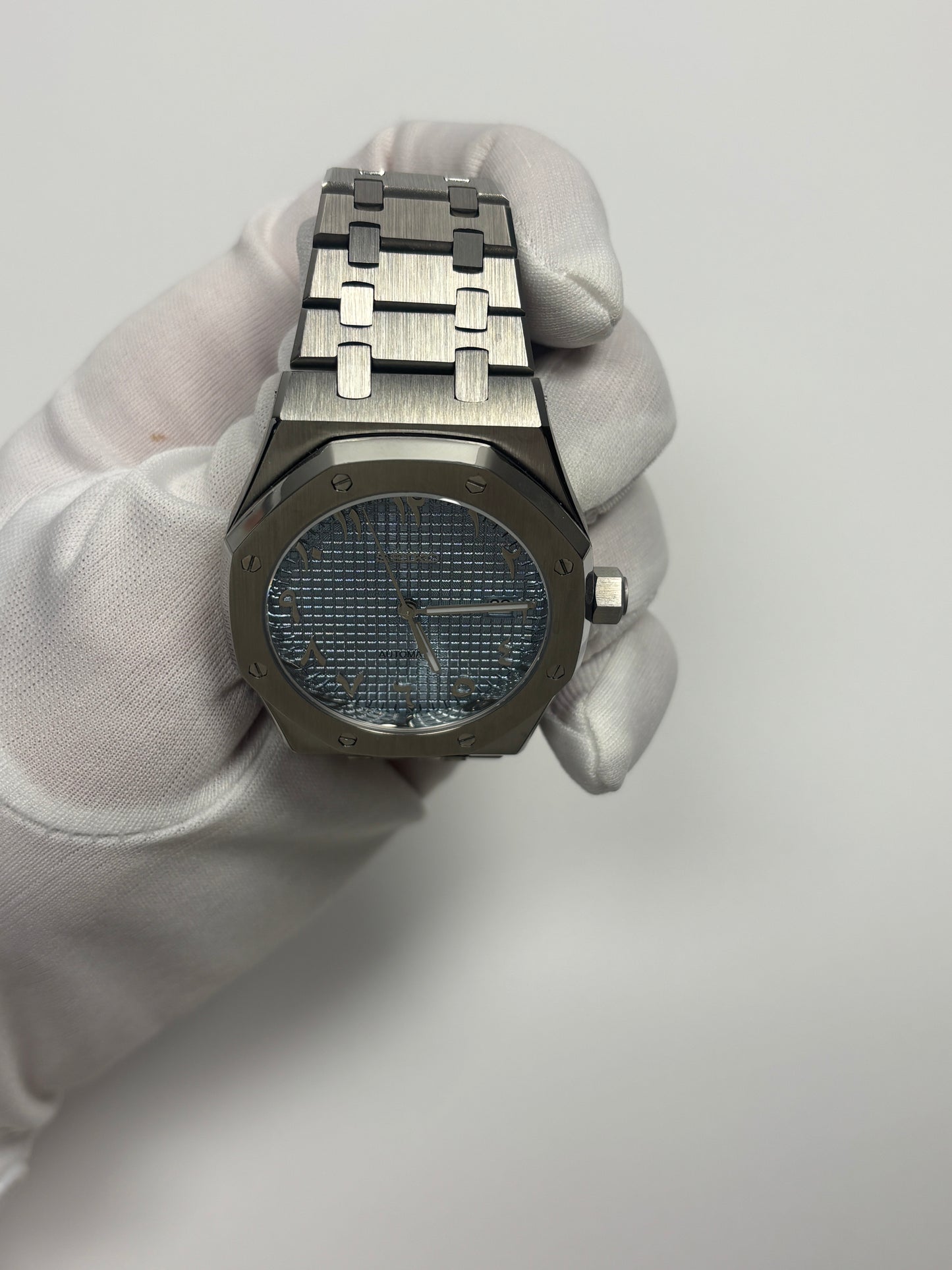 CM Octane Arabic Dial