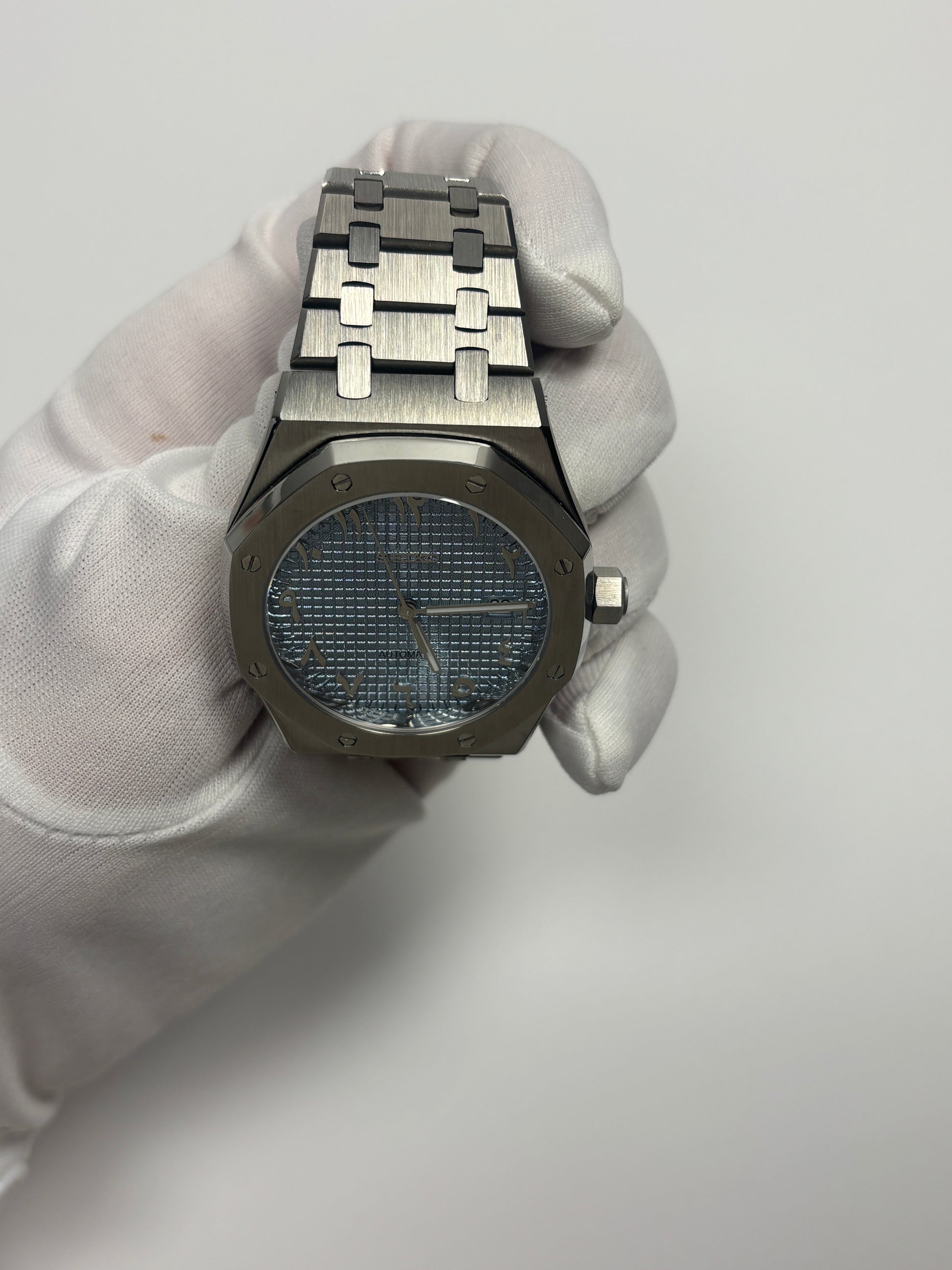 CM Octane Arabic Dial